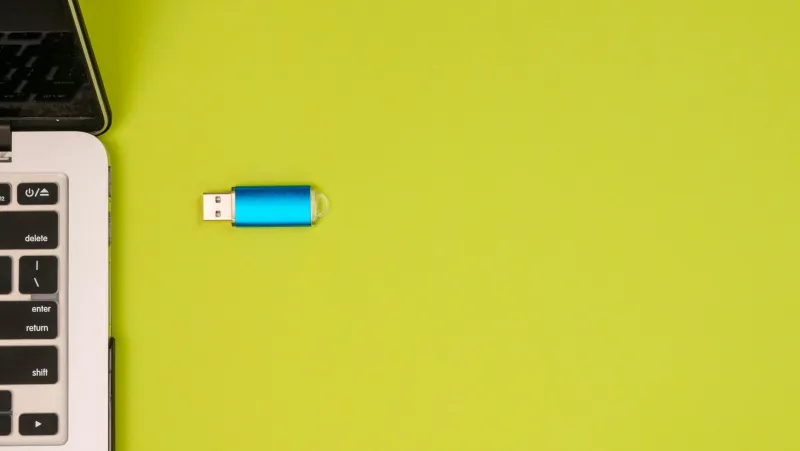 Your Linux Lifeline: How to Build a Recovery USB That Won't Let You Down